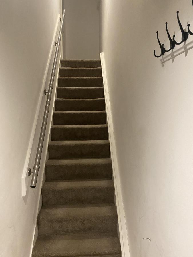 Dealhouse-Apartments 5 ハダーズフィールド エクステリア 写真