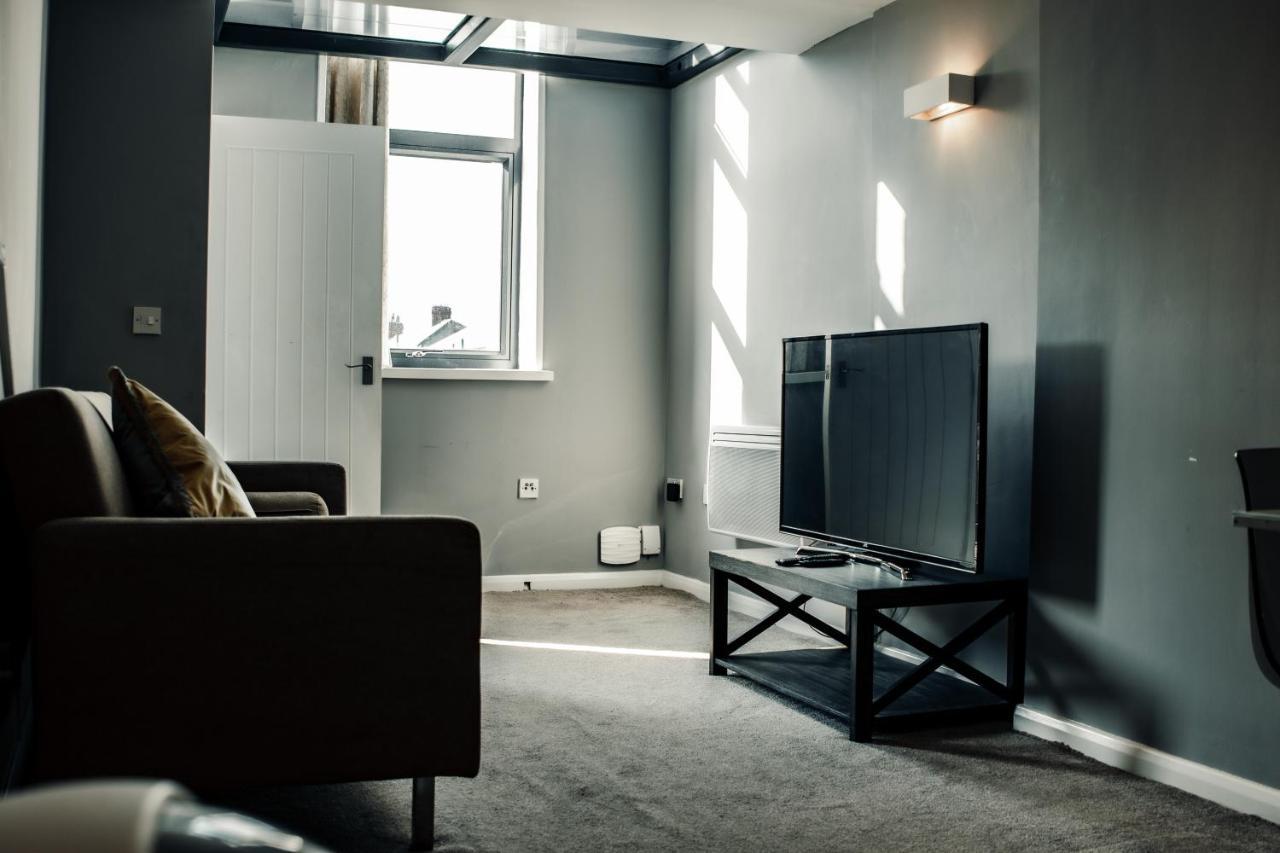 Dealhouse-Apartments 5 ハダーズフィールド エクステリア 写真