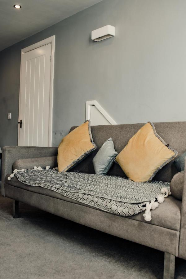 Dealhouse-Apartments 5 ハダーズフィールド エクステリア 写真