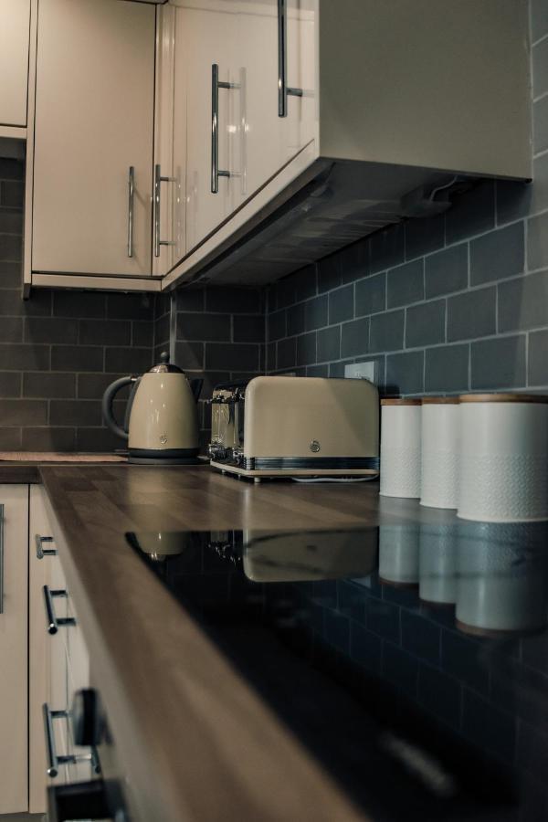 Dealhouse-Apartments 5 ハダーズフィールド エクステリア 写真